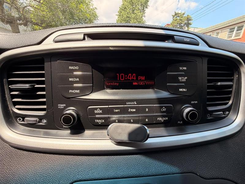 kia Sorento 2016 - 12