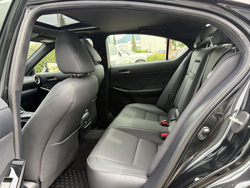 lexus IS 2022 - 22
