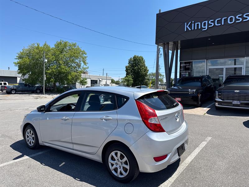 hyundai Accent 2012 - 3