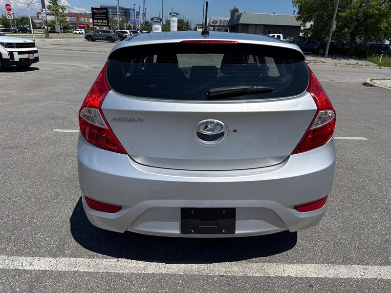 hyundai Accent 2012 - 4