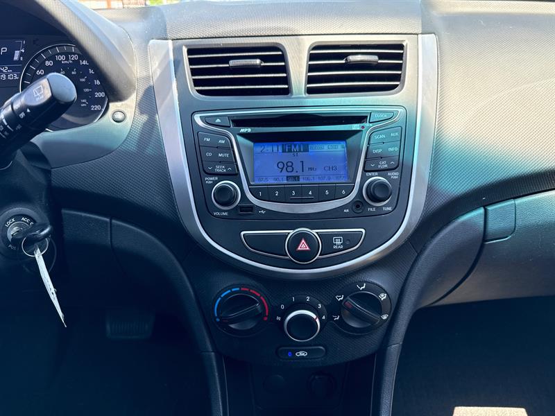 hyundai Accent 2012 - 16