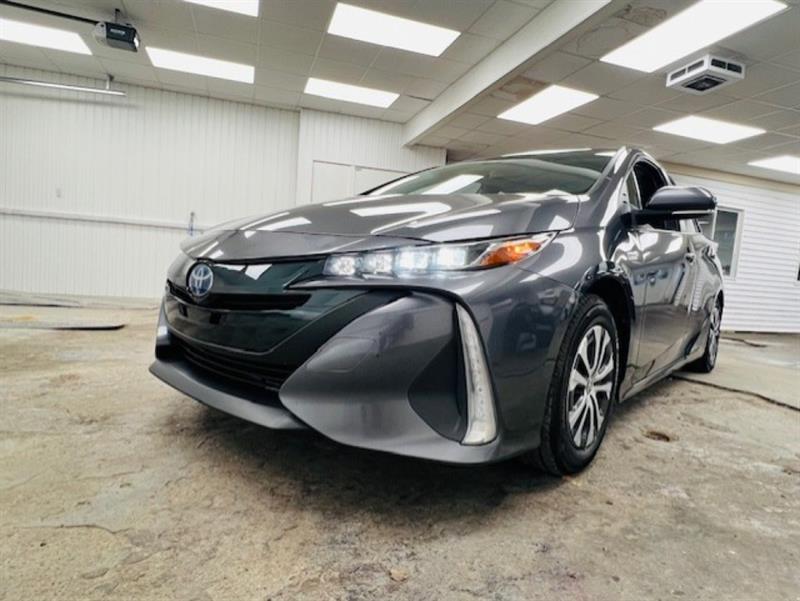 toyota Prius Prime 2021