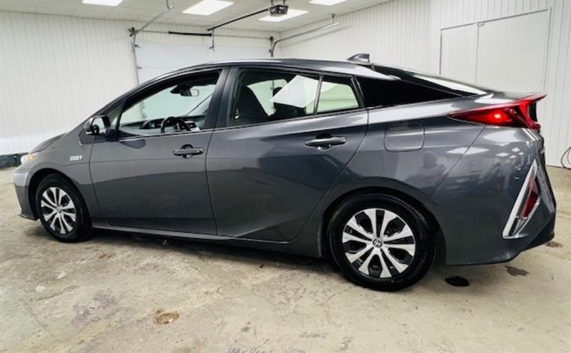 toyota Prius Prime 2021 - 11