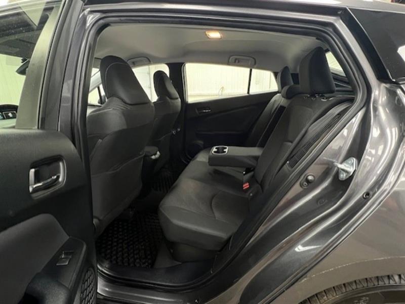 toyota Prius Prime 2021 - 31