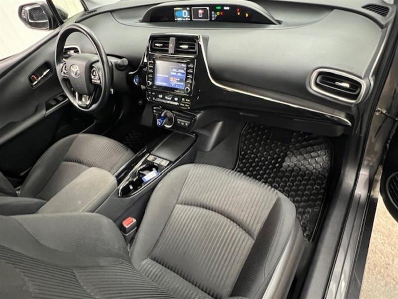 toyota Prius Prime 2021 - 32