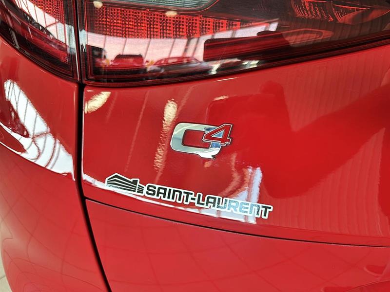 alfa romeo Stelvio 2022 - 16