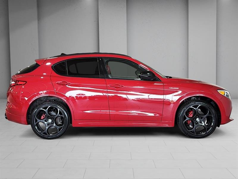 alfa romeo Stelvio 2022 - 19