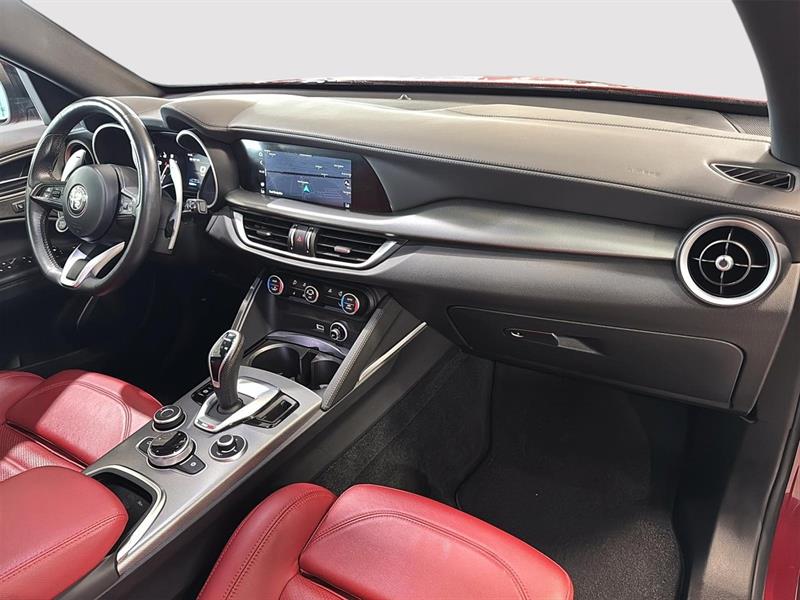 alfa romeo Stelvio 2022 - 20