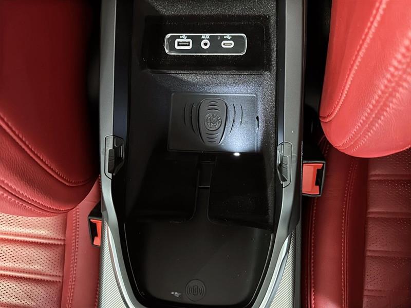 alfa romeo Stelvio 2022 - 41