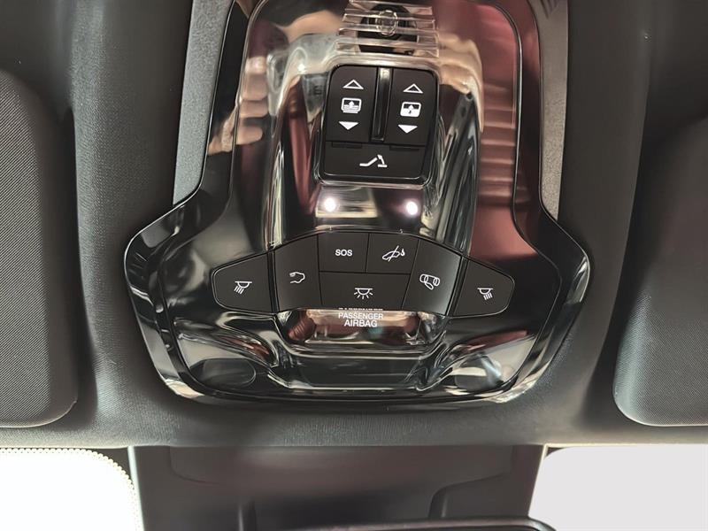 alfa romeo Stelvio 2022 - 42