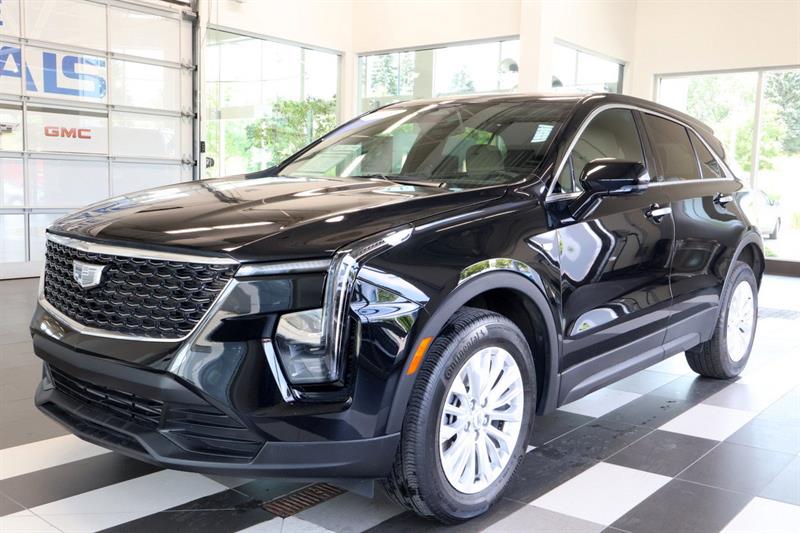 cadillac XT4 2024