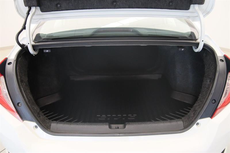 honda Civic Sedan 2016 - 19