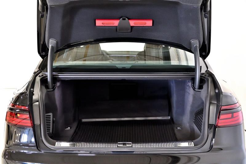 audi S8 2023 - 10