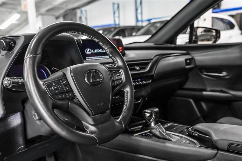 lexus UX 250h 2021 - 22