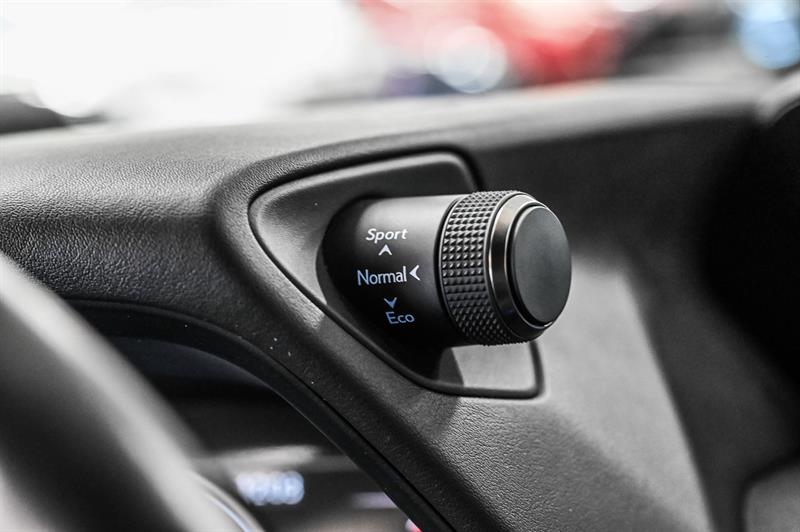 lexus UX 250h 2021 - 34