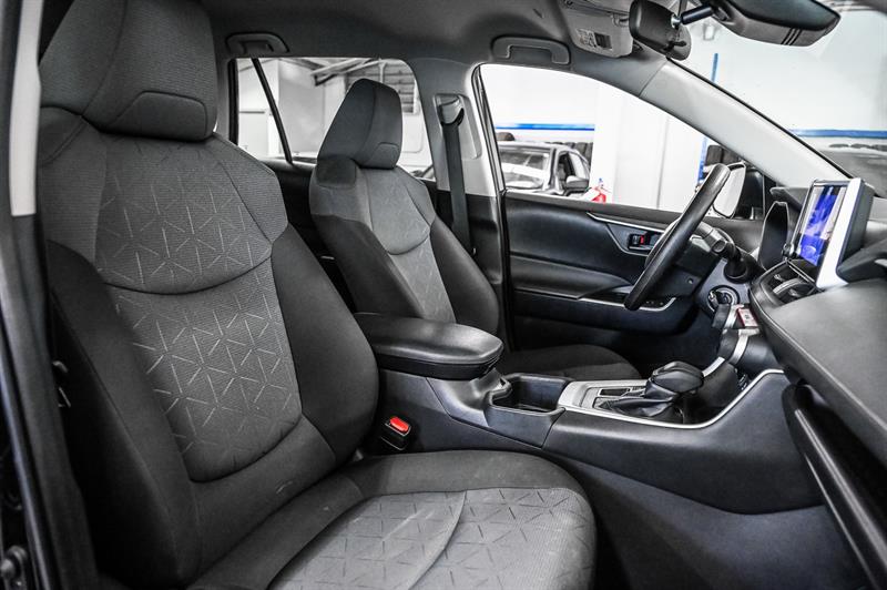 toyota RAV4 2025 - 32