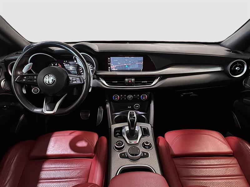 alfa romeo Stelvio 2022 - 5