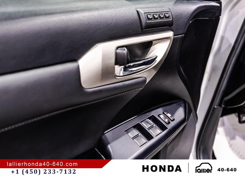 lexus CT 200h 2014 - 10