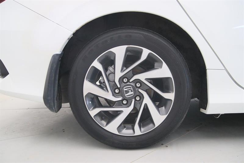 honda Civic Sedan 2016 - 18