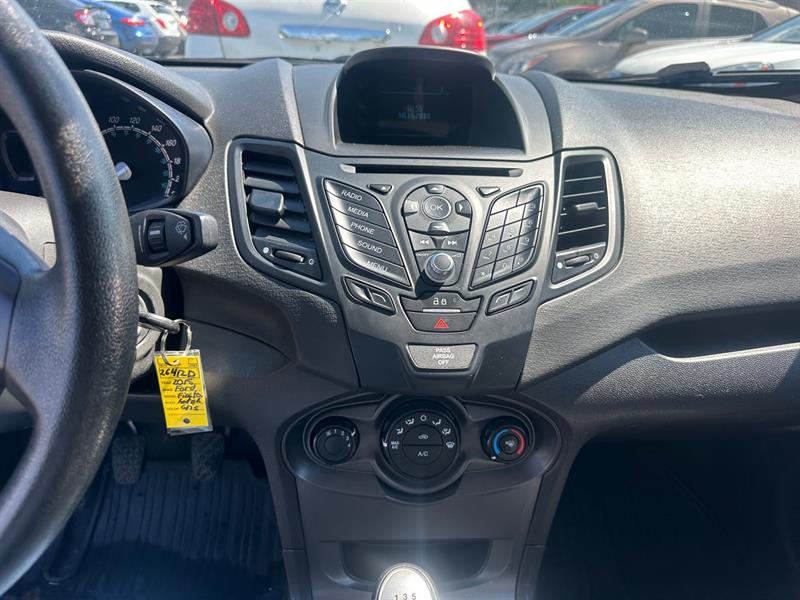ford Fiesta 2015 - 11