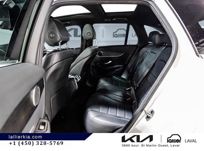 mercedes-benz GLC 2022 - 16