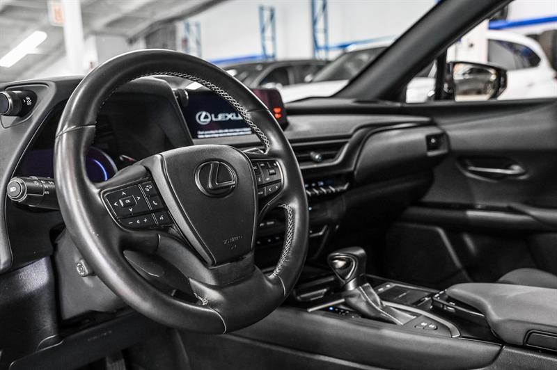lexus UX 250h 2021 - 22