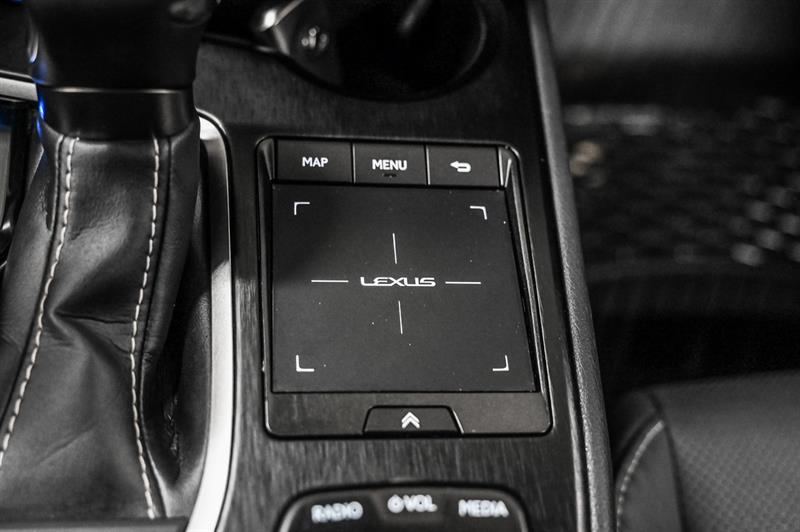 lexus UX 250h 2021 - 28