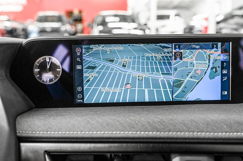lexus UX 250h 2021 - 35