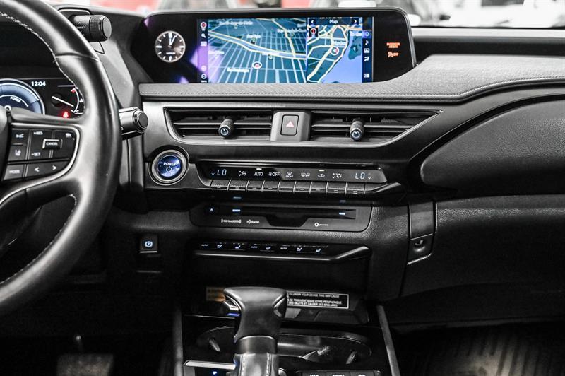 lexus UX 250h 2021 - 40