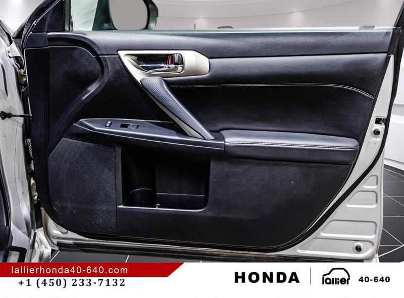 lexus CT 200h 2014 - 15