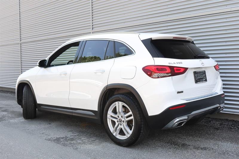 mercedes-benz GLA 2021 - 7