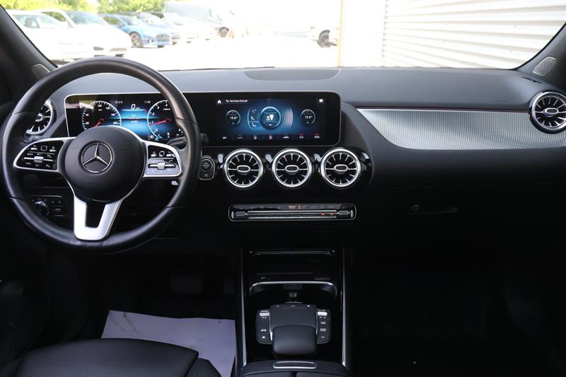 mercedes-benz GLA 2021 - 13