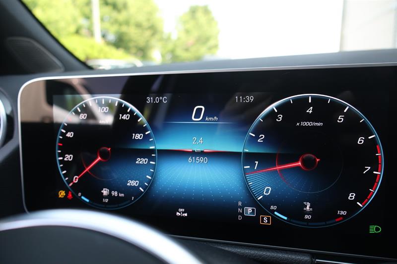 mercedes-benz GLA 2021 - 24
