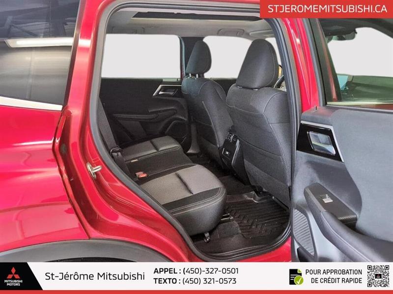 mitsubishi Outlander 2023 - 14