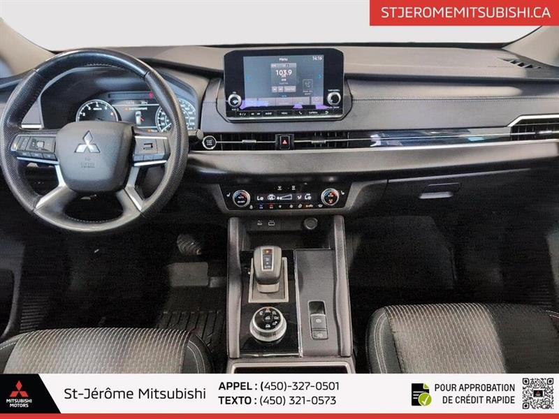 mitsubishi Outlander 2023 - 18