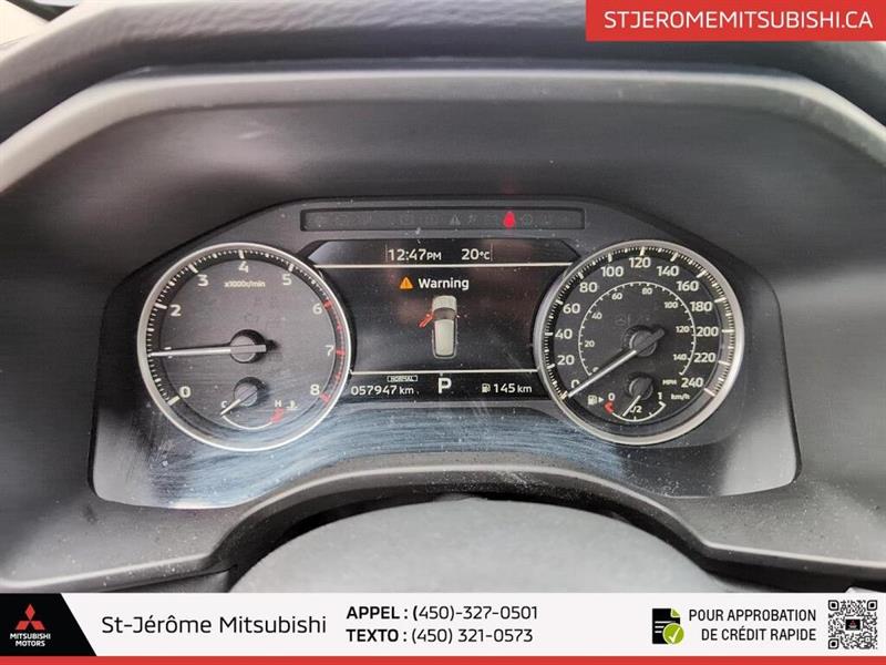 mitsubishi Outlander 2022 - 12