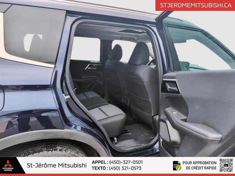 mitsubishi Outlander 2022 - 16