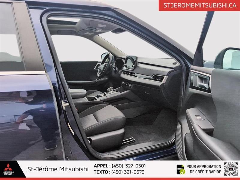mitsubishi Outlander 2022 - 17