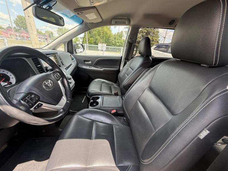 toyota Sienna 2015 - 10