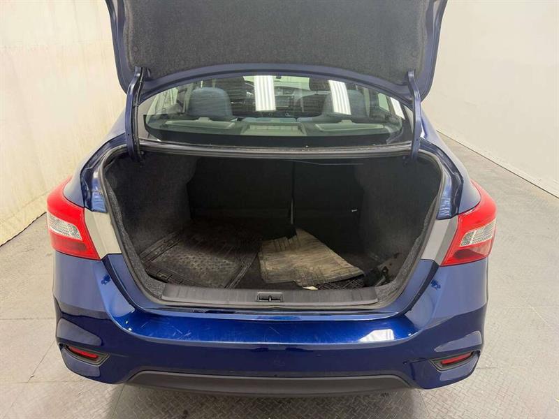 nissan Sentra 2019 - 8