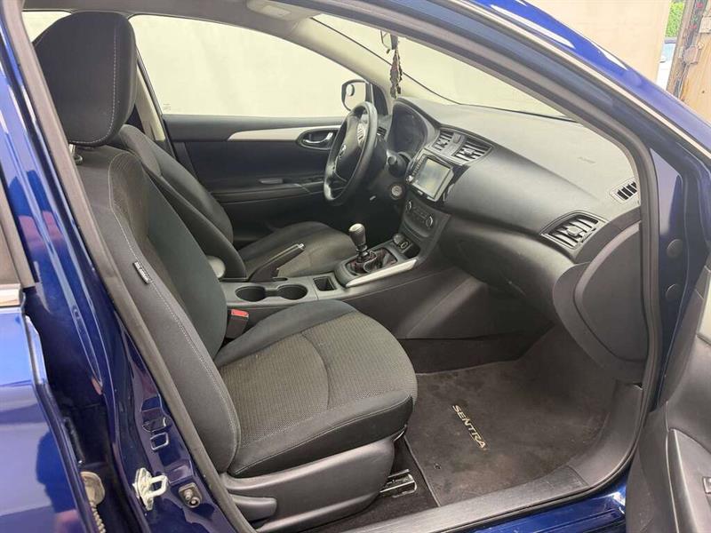 nissan Sentra 2019 - 26