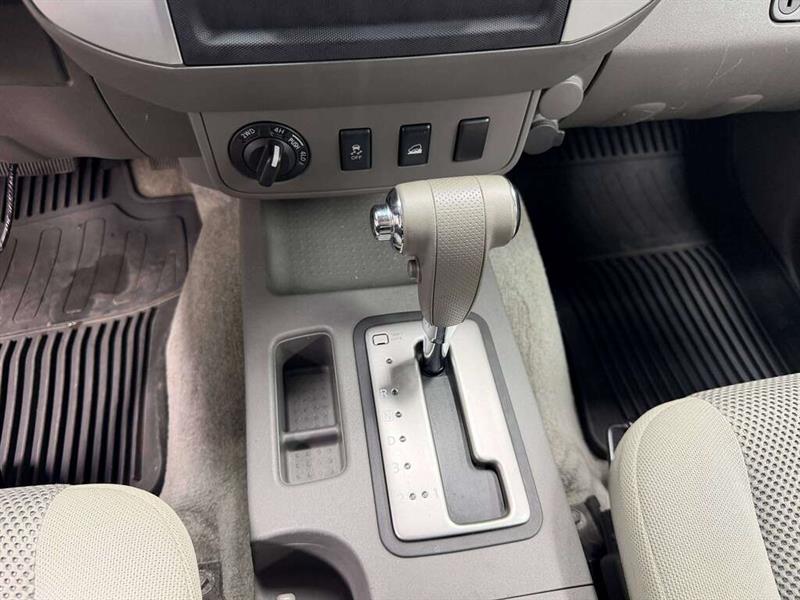nissan Frontier 2012 - 23