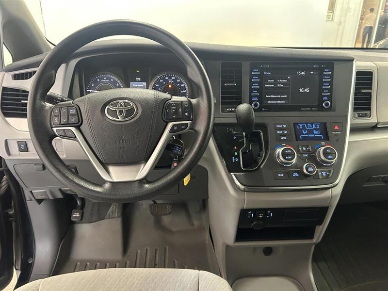 toyota Sienna 2019 - 13