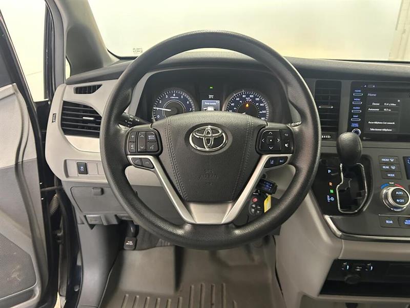 toyota Sienna 2019 - 22