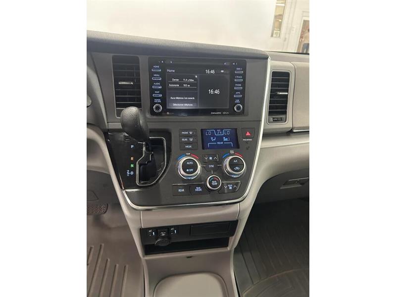 toyota Sienna 2019 - 23