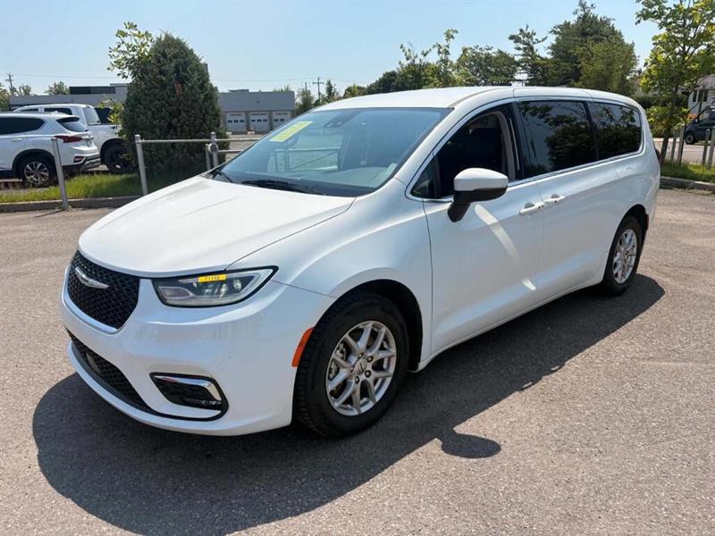 chrysler Pacifica 2023