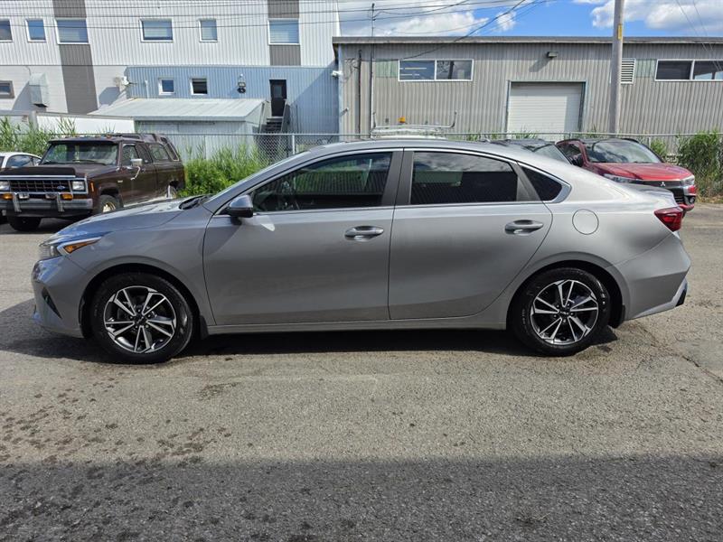 kia Forte 2022 - 11