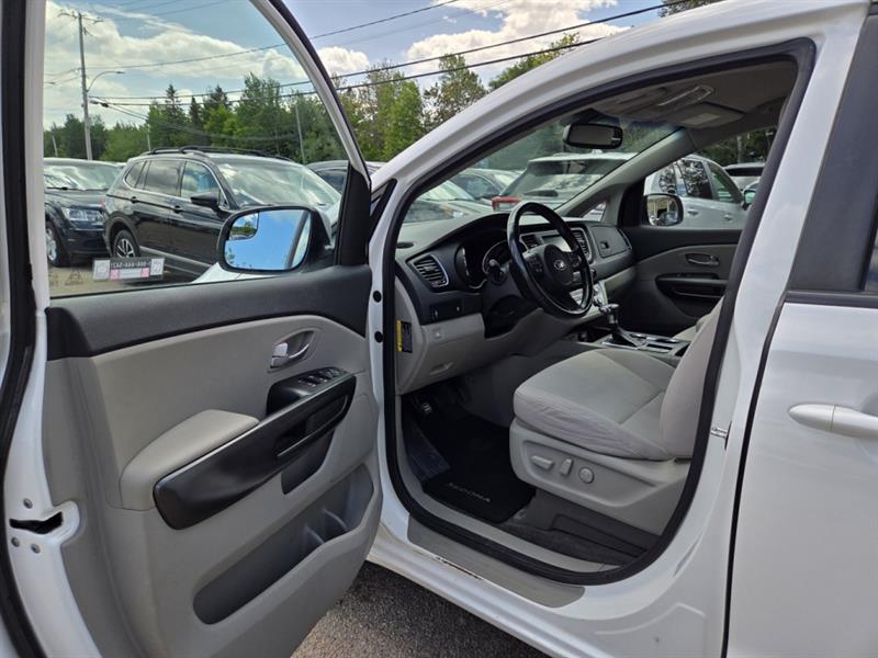 kia Sedona 2020 - 9
