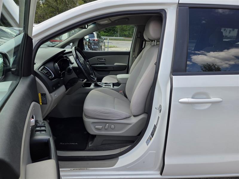 kia Sedona 2020 - 10