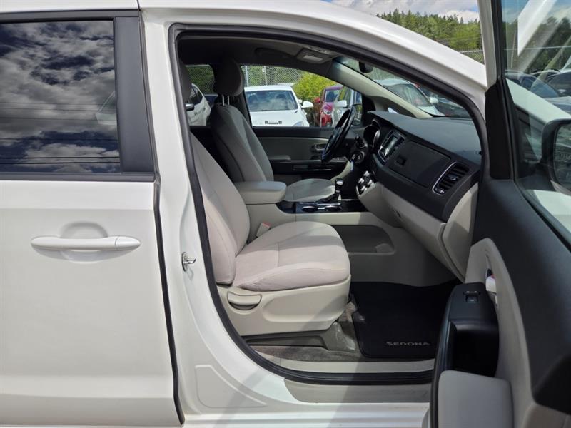 kia Sedona 2020 - 26